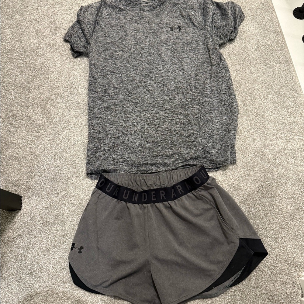 Under Armour Heather Gray Workout Set